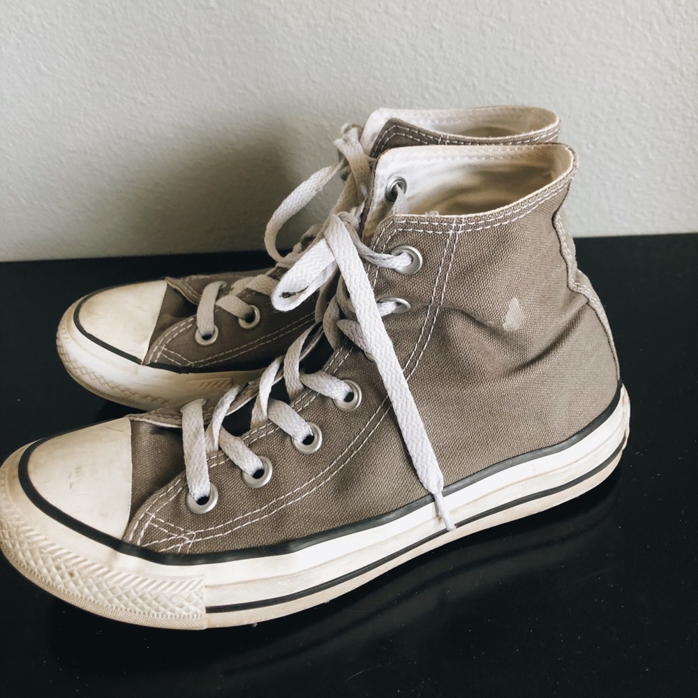 Grey Converse - Picture 2 of 4